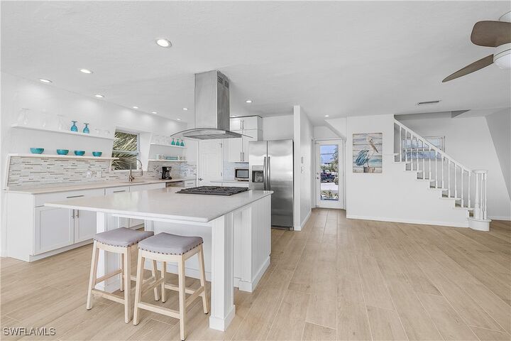 Property Photo: 3128 Stringfellow Road FL 33956