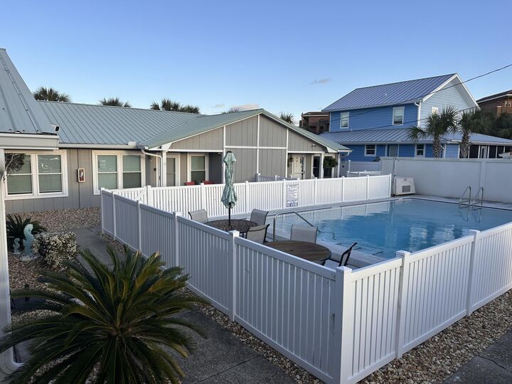 Property Photo: 104 Ellis Road Apt 4 FL 32550