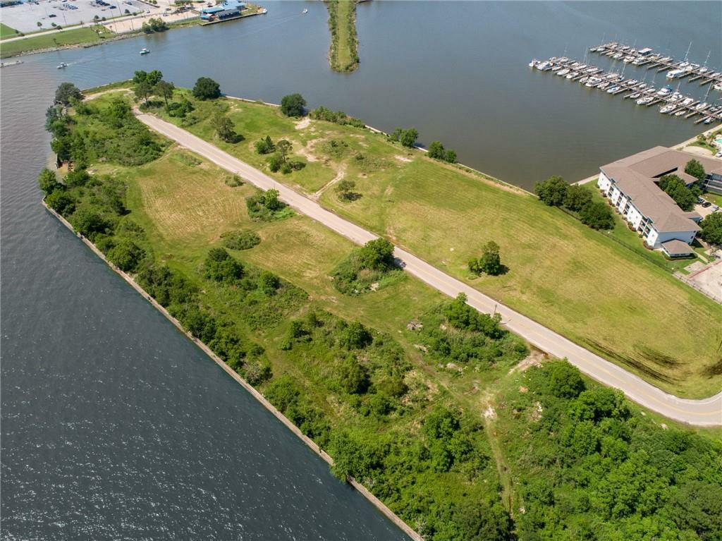 Property Photo: Harbor Drive LA 70458