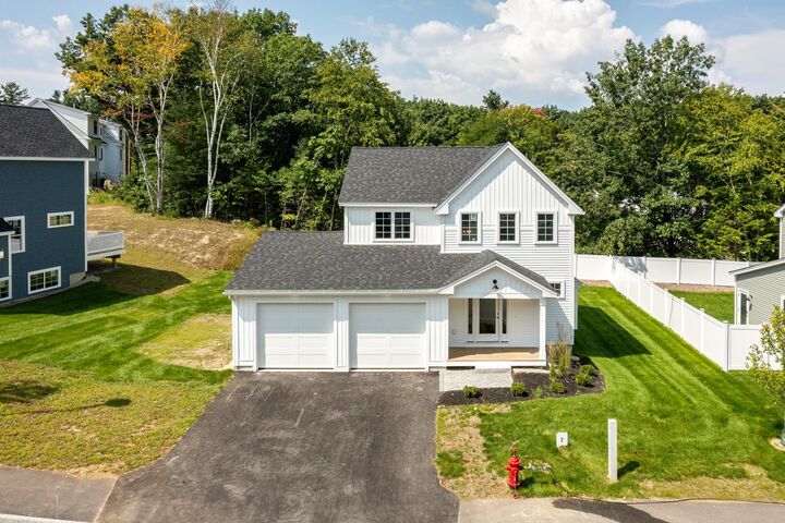 Property Photo:  7 Banner Drive  NH 03820 