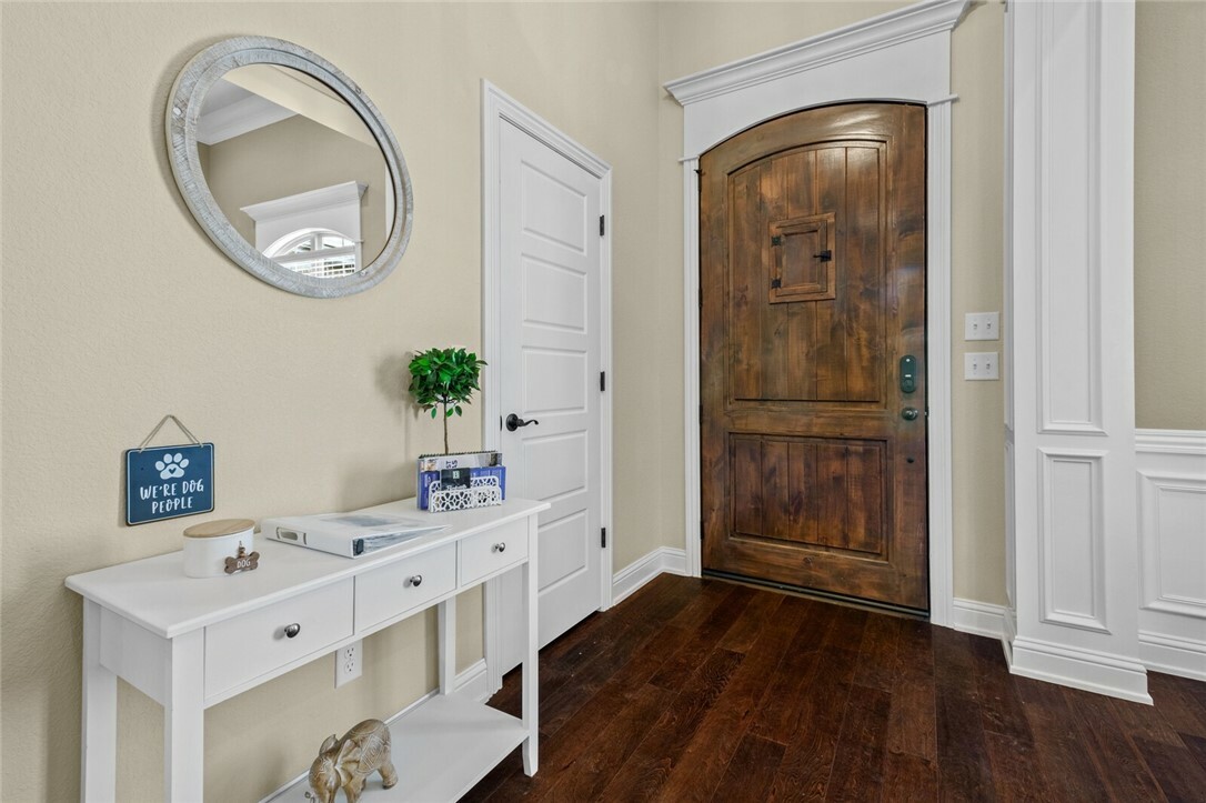 Property Photo: 3905 NE Cadbury Avenue AR 72712