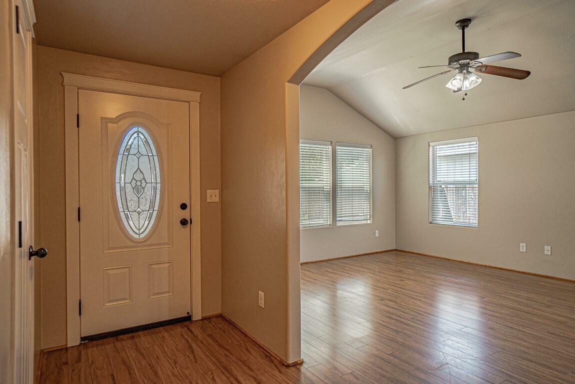 Property Photo:  209 Reanna Way  OR 97501 