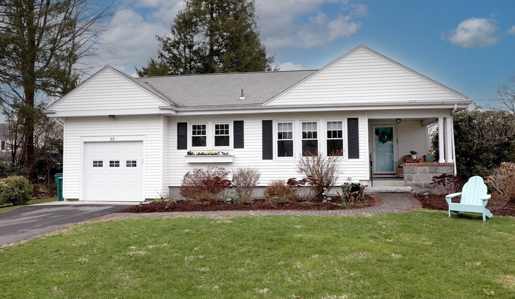 82 Bond Street  Norwood MA 02062 photo