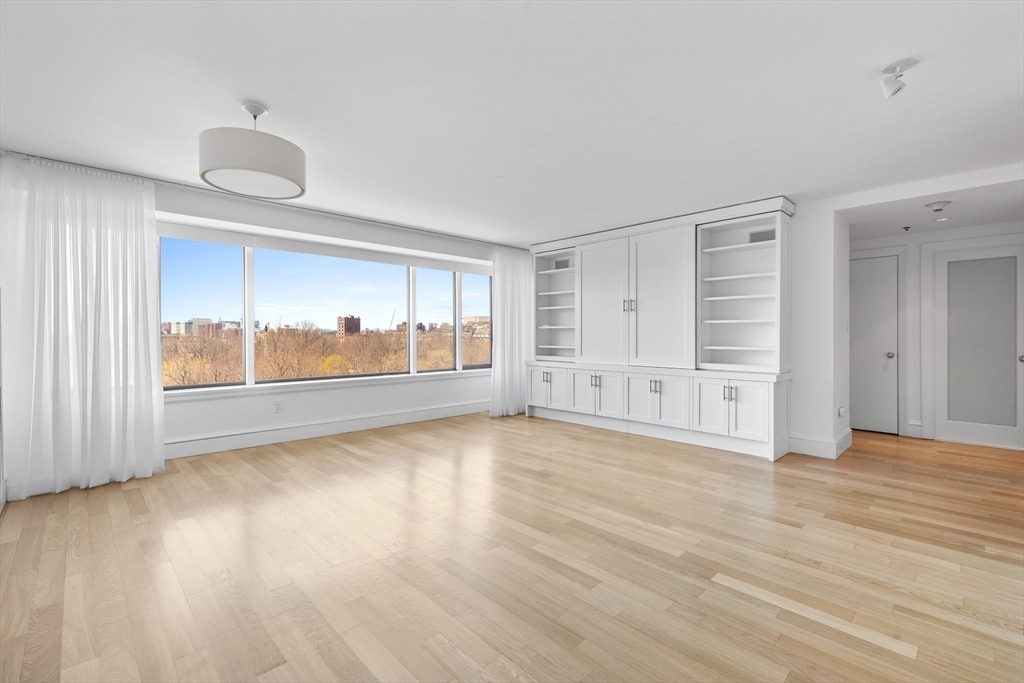 Property Photo:  165 Tremont St 902  MA 02111 