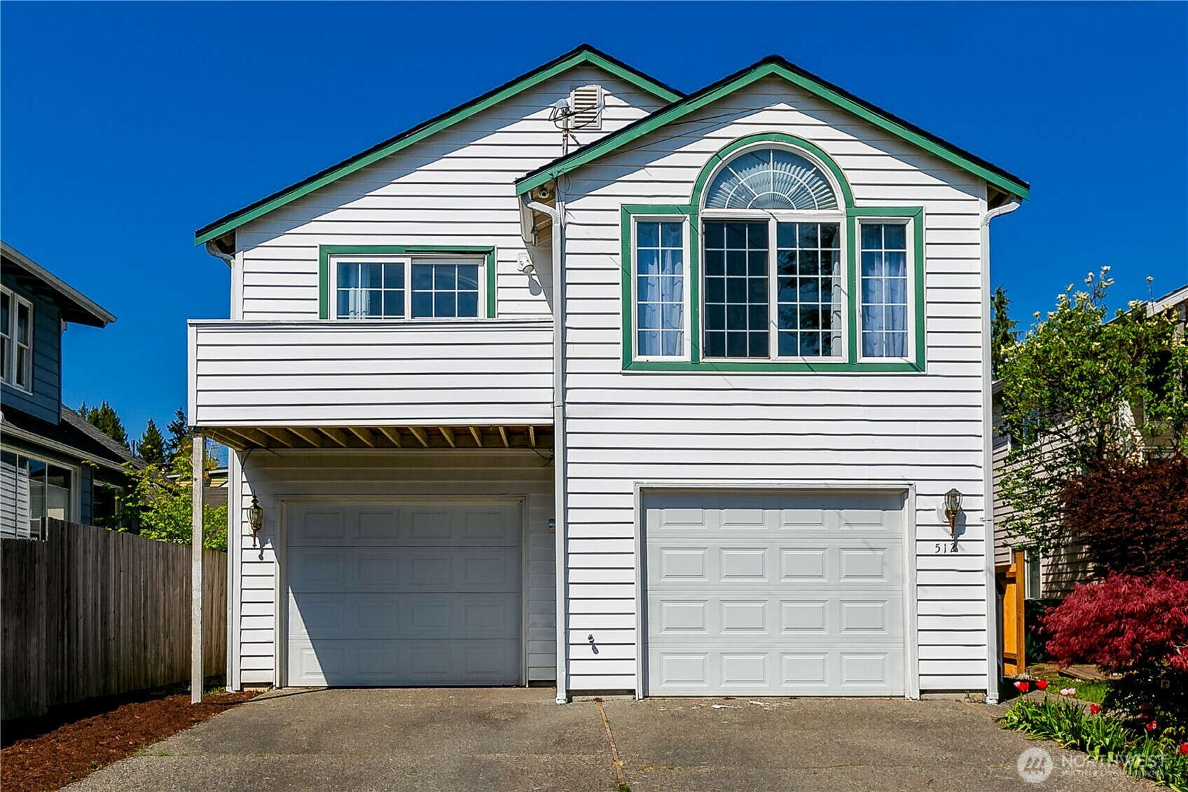 512 N 104th Street  Seattle WA 98133 photo