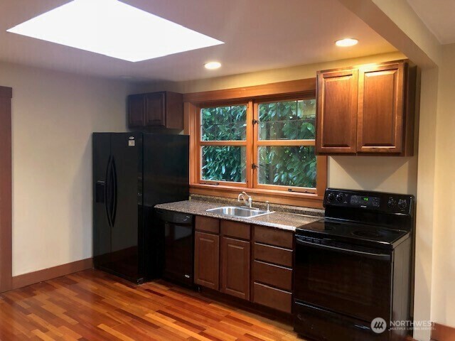 Property Photo: 3047 22nd Avenue W WA 98199