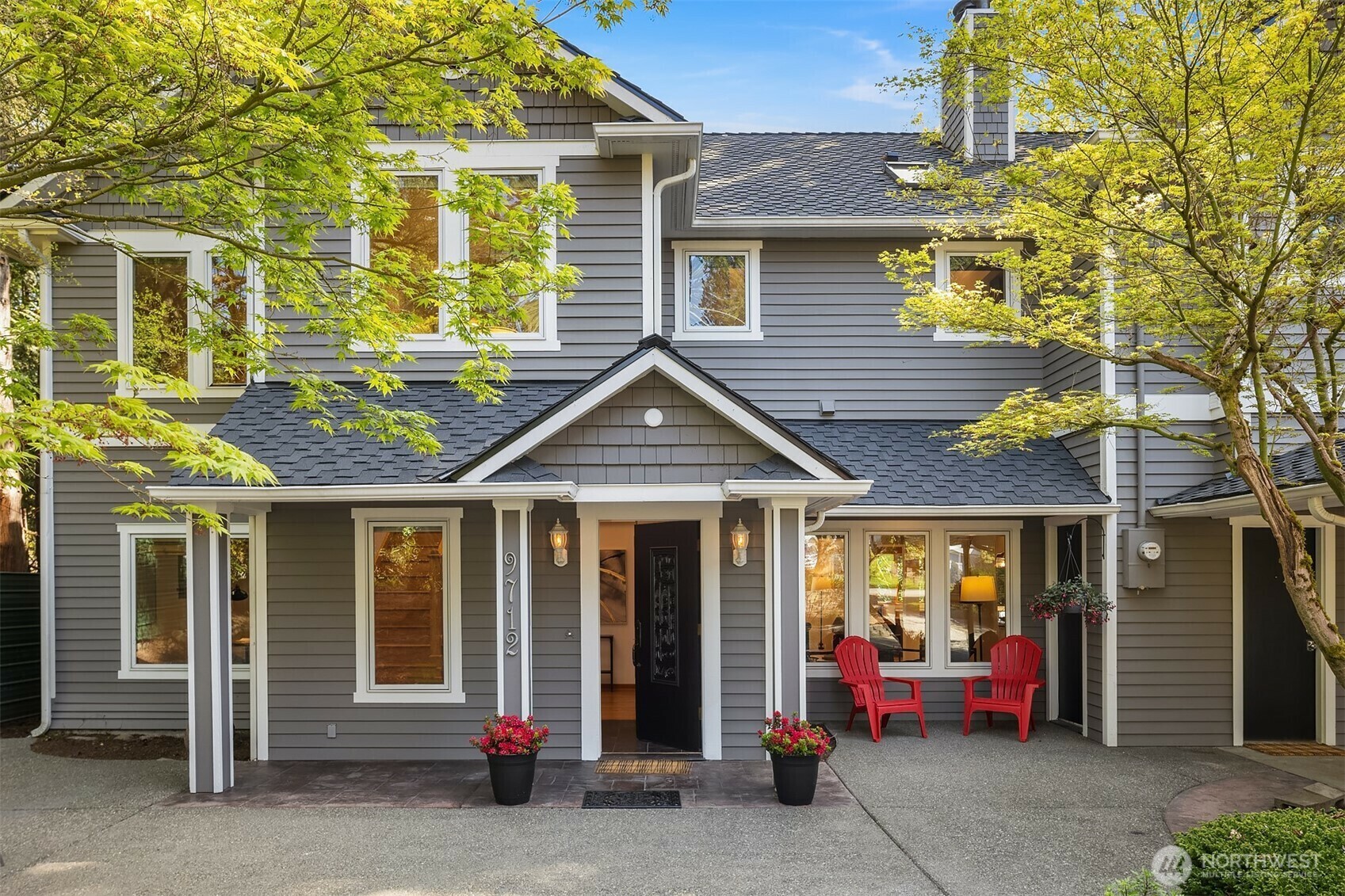 Property Photo: 9712 49th Avenue NE WA 98115
