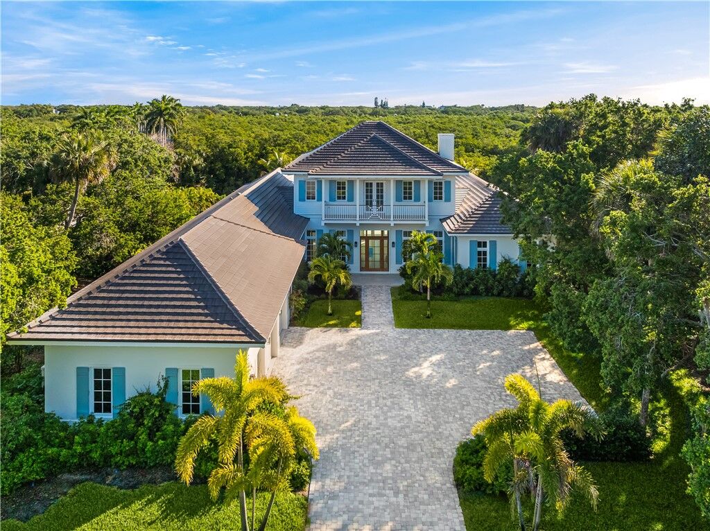 Property Photo: 120 Coconut Palm Road FL 32963