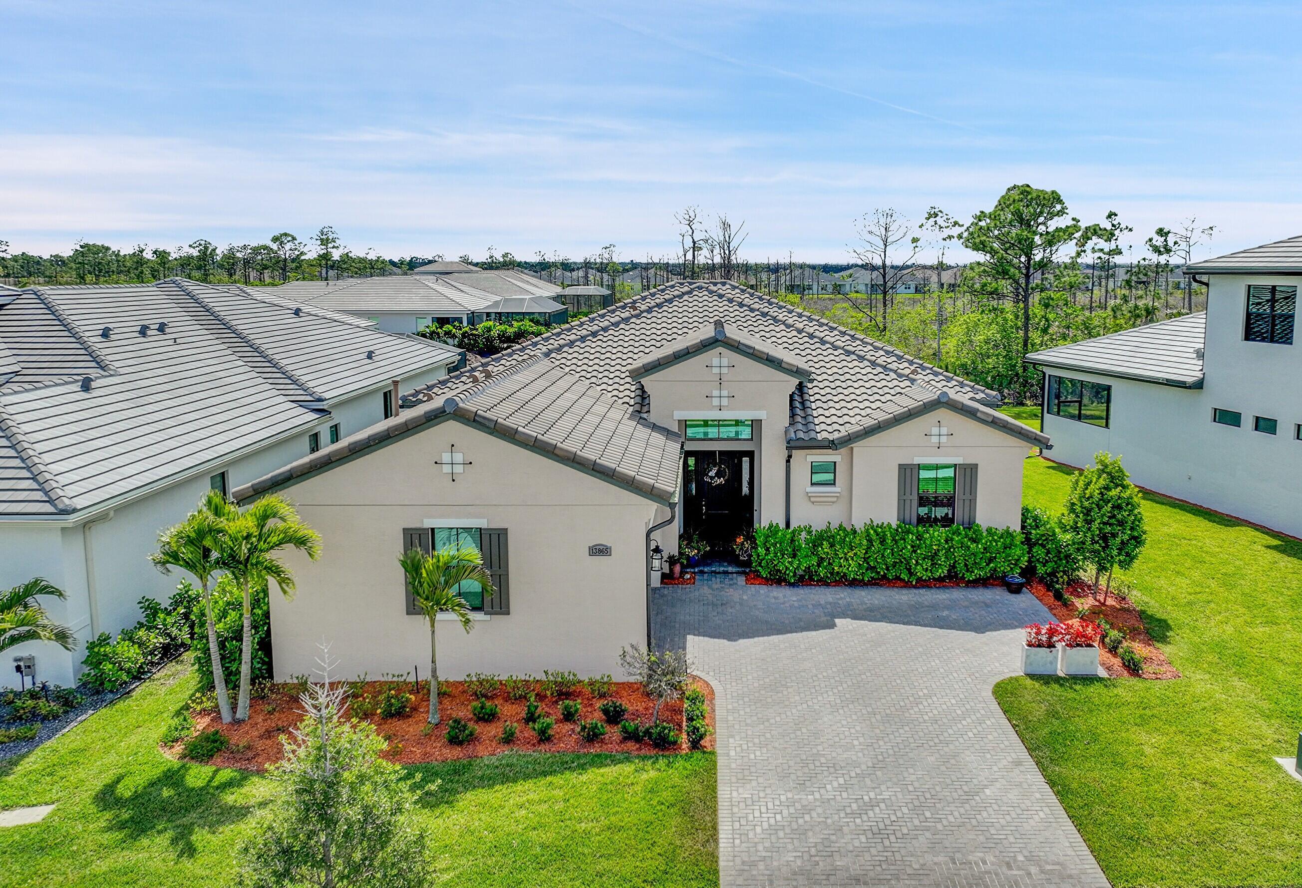 Property Photo: 13865 SE Blackwood Drive FL 34984