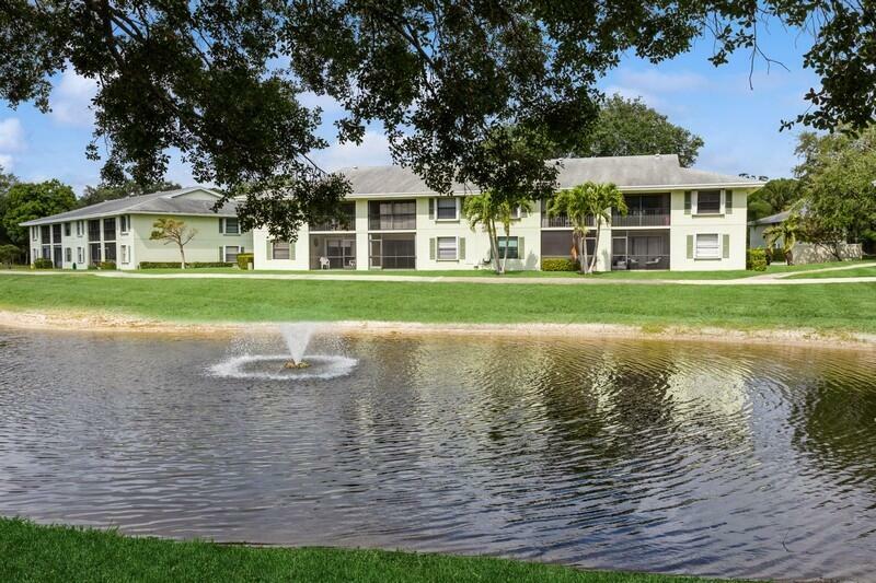 Property Photo: 701 Sabal Ridge Circle C FL 33418
