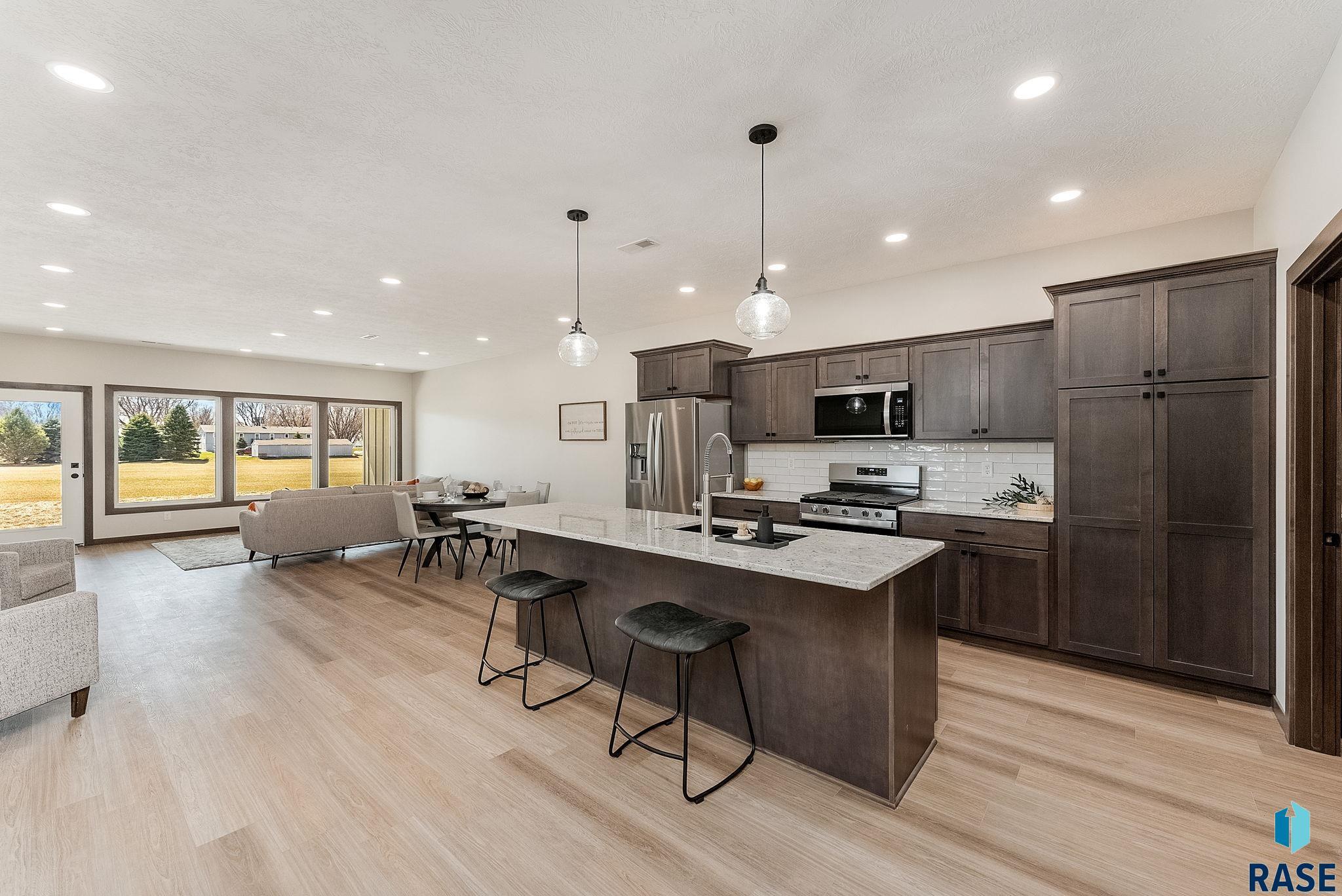 Property Photo:  1302 Castle St B  IA 51241 