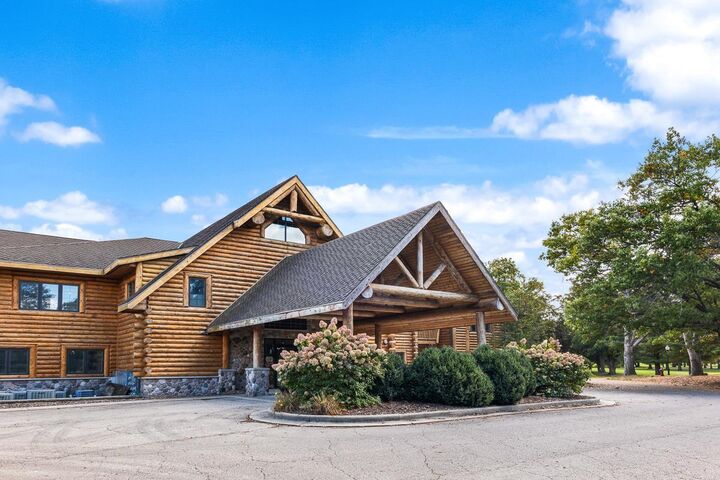 Property Photo:  695 South Street 6  WI 54941 