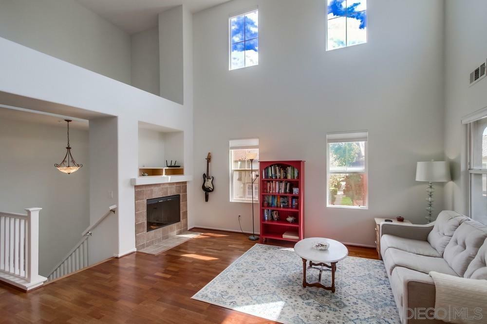 Property Photo: 7890 Via Belfiore 1 CA 92129