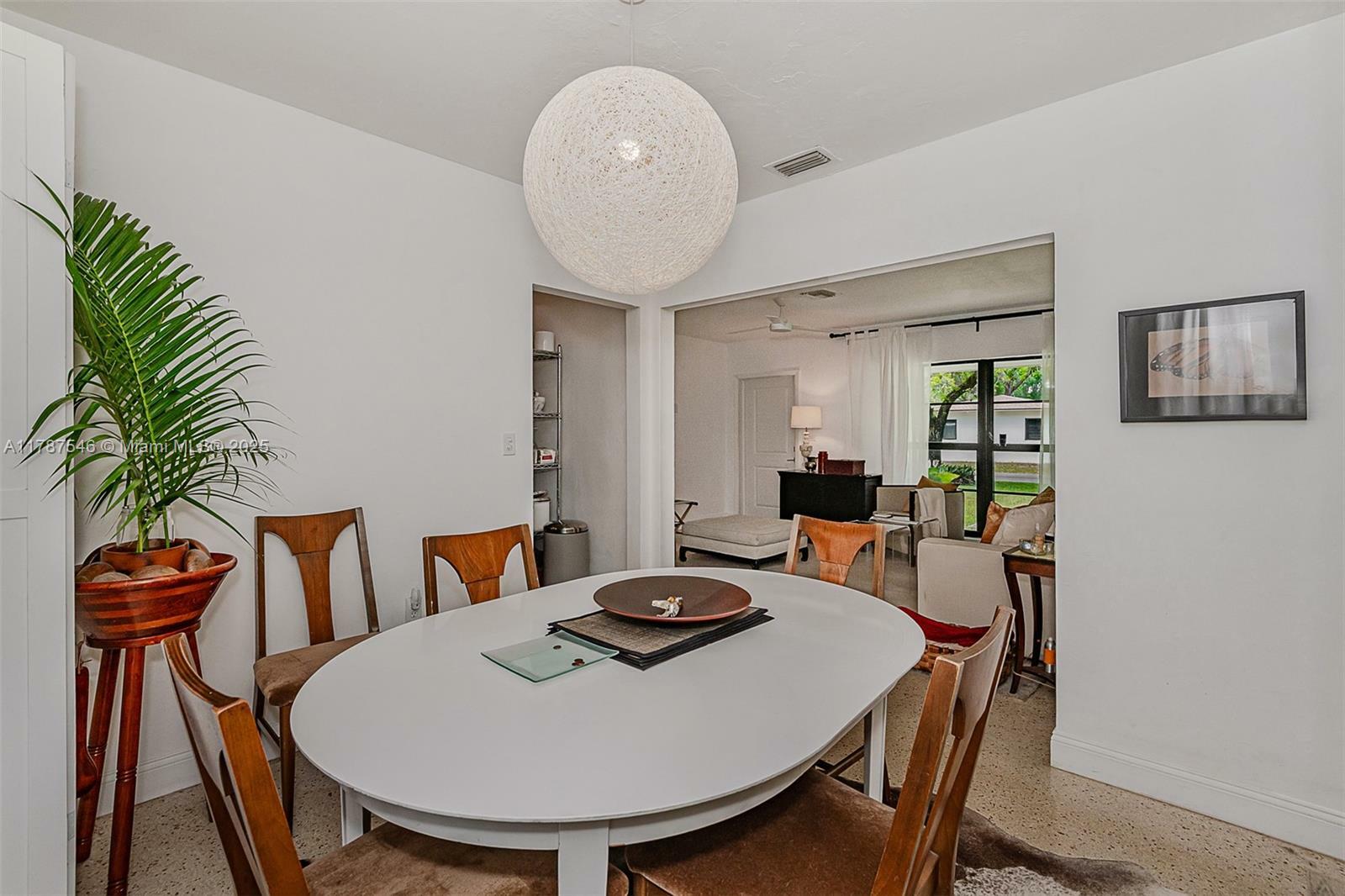 Property Photo: 430 NE 132nd Ter FL 33161