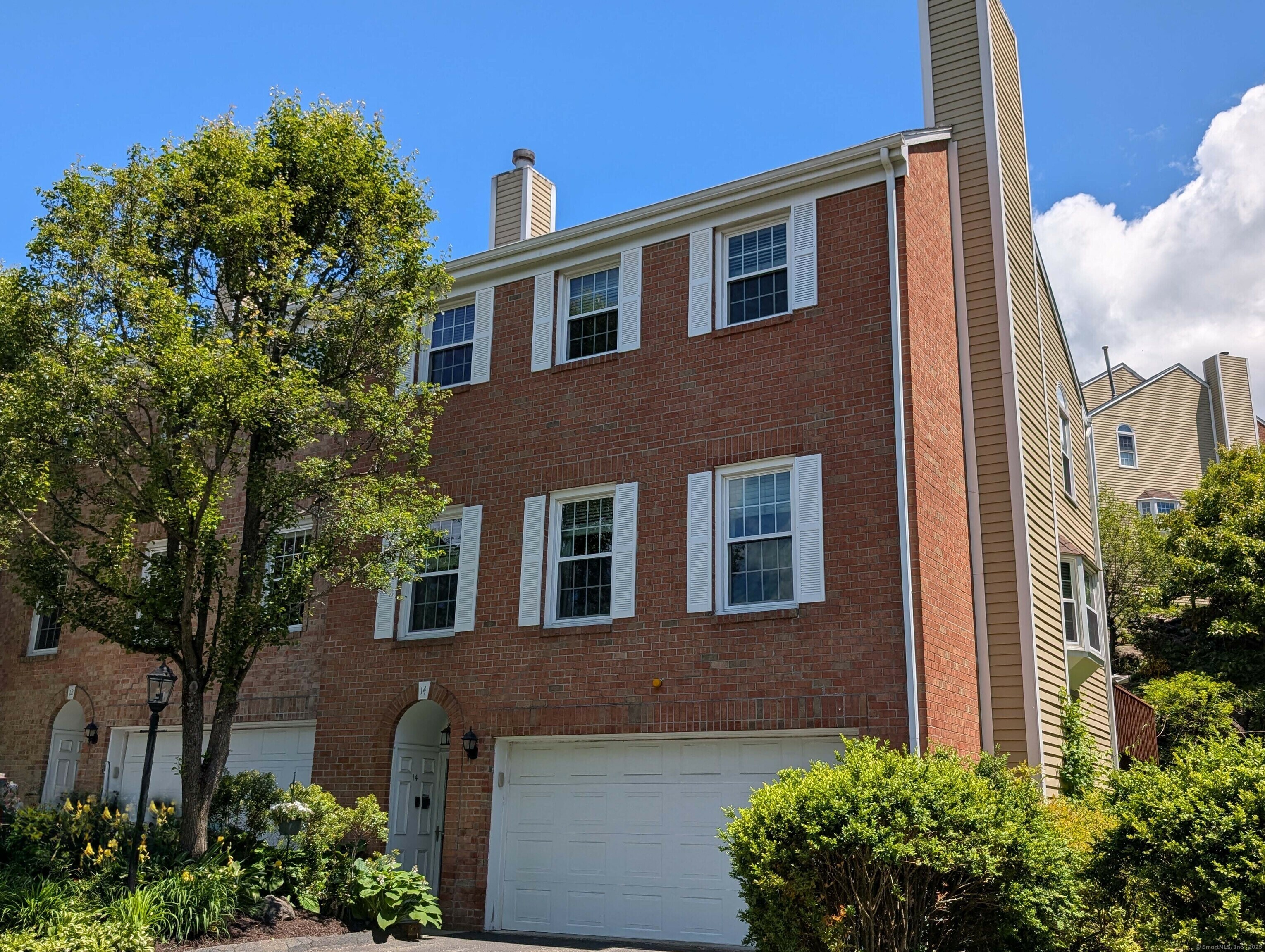 Property Photo: 14 Kingswood Drive 14 CT 06801