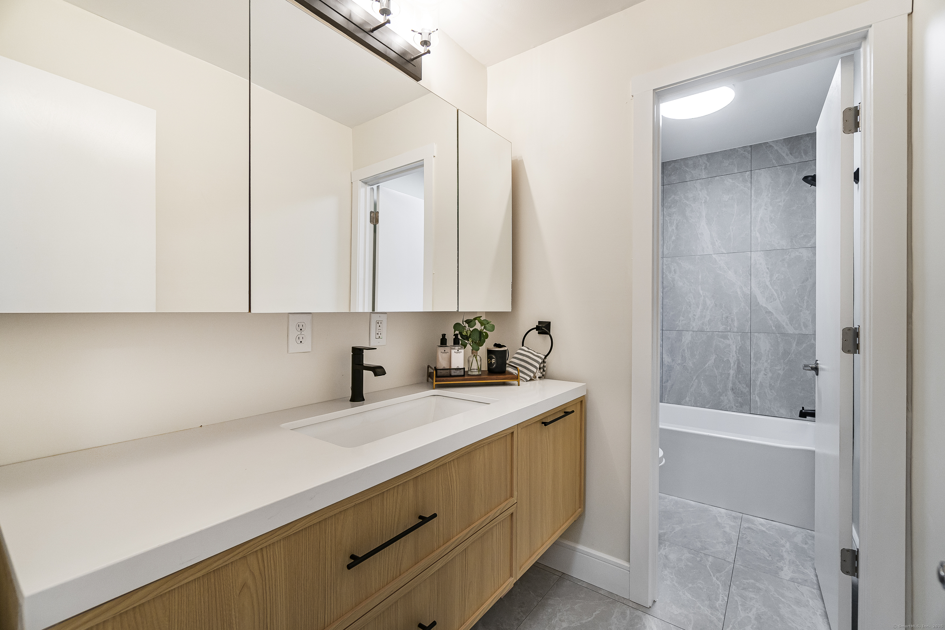 Property Photo: 8 Goodsell Road CT 06473