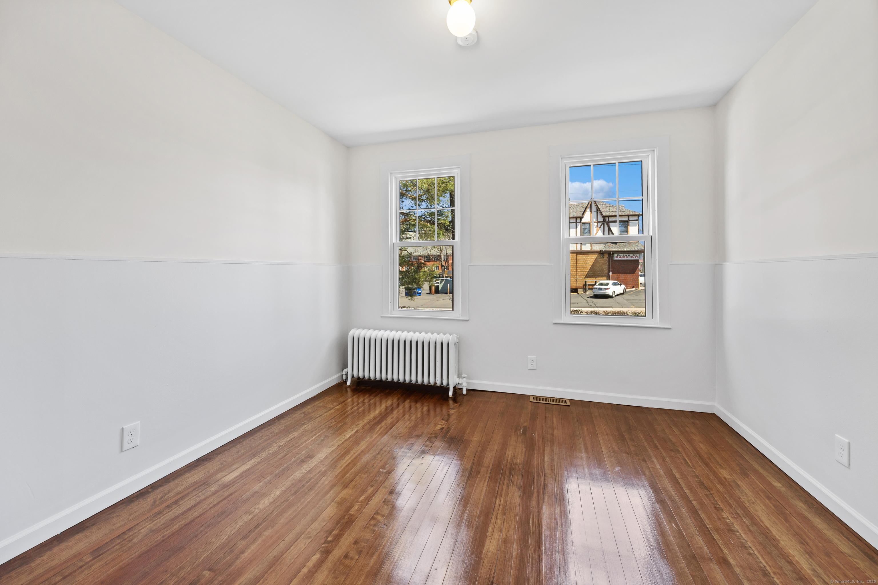 Property Photo: 850 Farmington Avenue C CT 06119