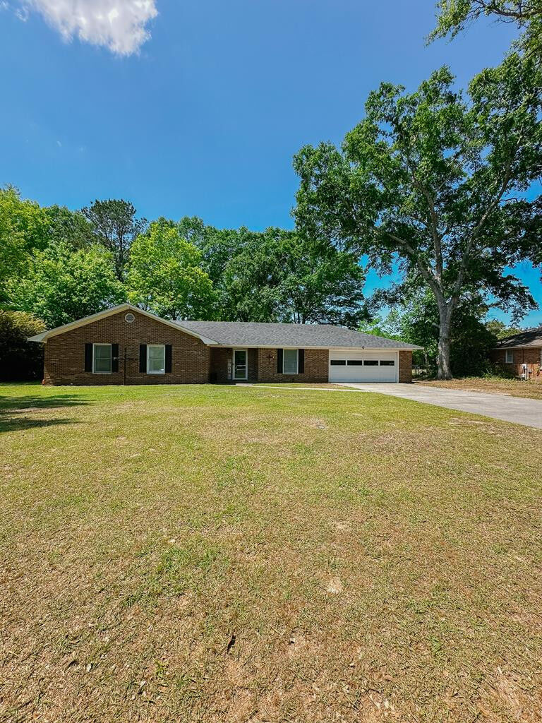 Property Photo: 936 Ridgehill Drive SC 29150