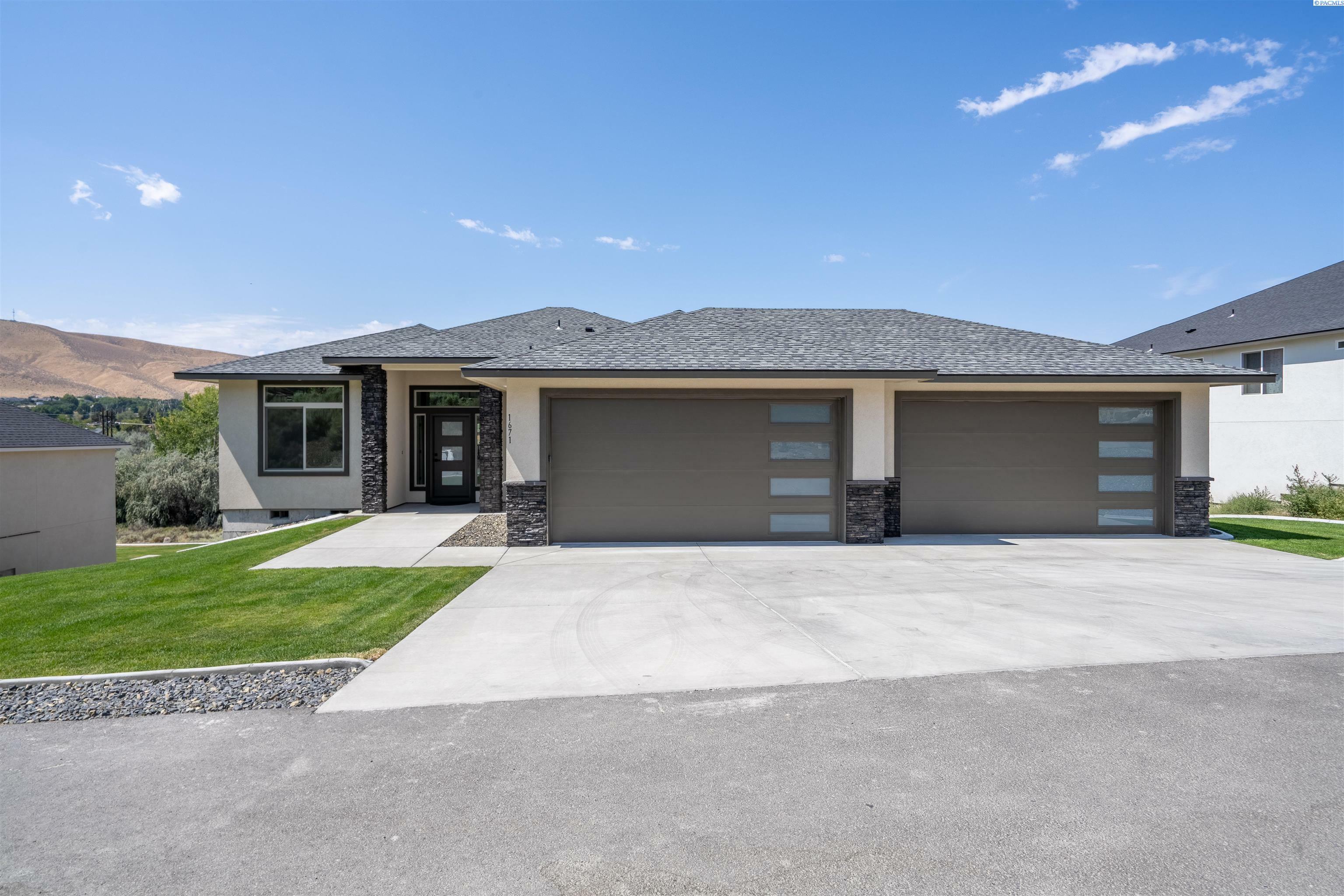 Property Photo: 1671 Jericho Road WA 99352