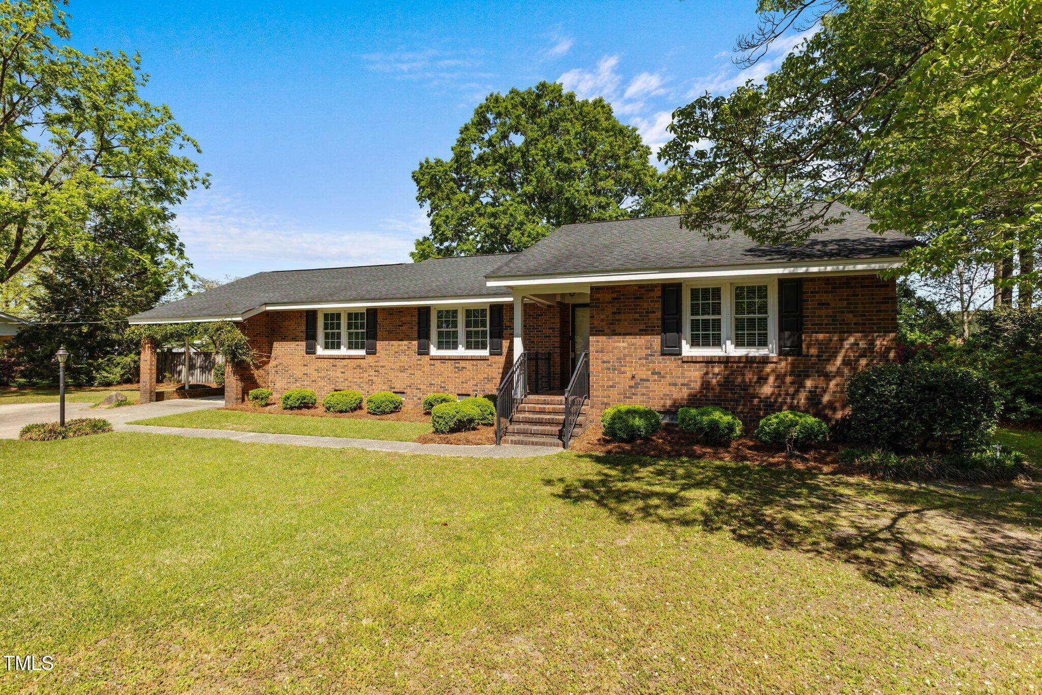Property Photo: 1124 Jimree Avenue NC 28312