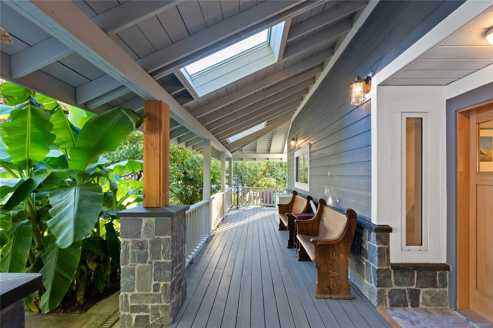 Property Photo: 57 Lake Heights Pl BC V9T 6G8