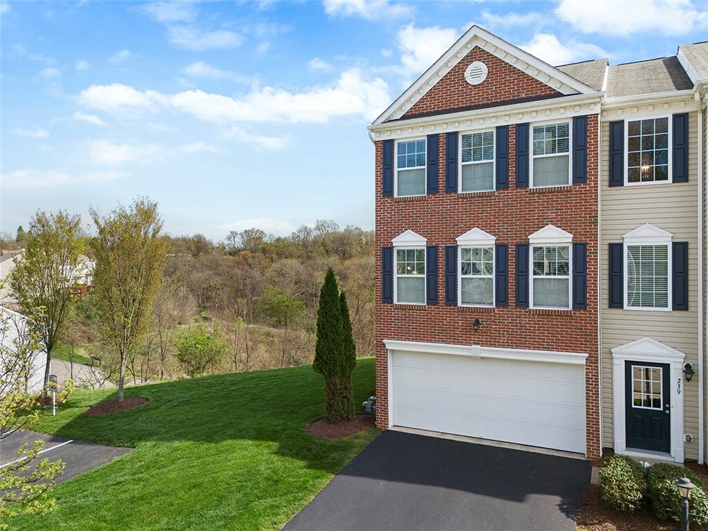 Property Photo: 239 Grace Manor Drive PA 15108