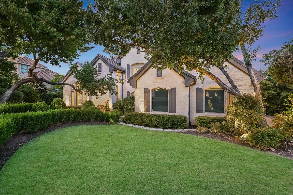 Property Photo: 2201 Far Gallant Drive TX 78746