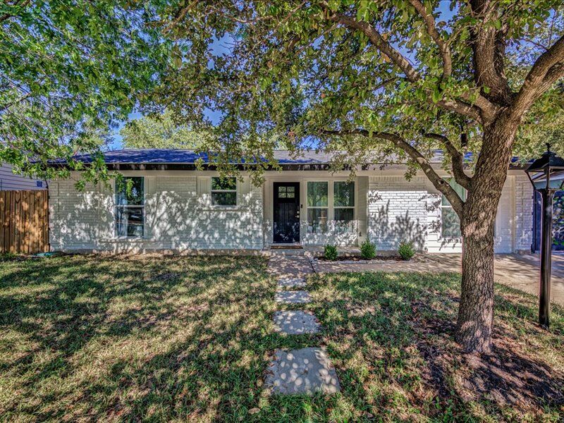 Property Photo: 6300 Merriwood Drive TX 78745