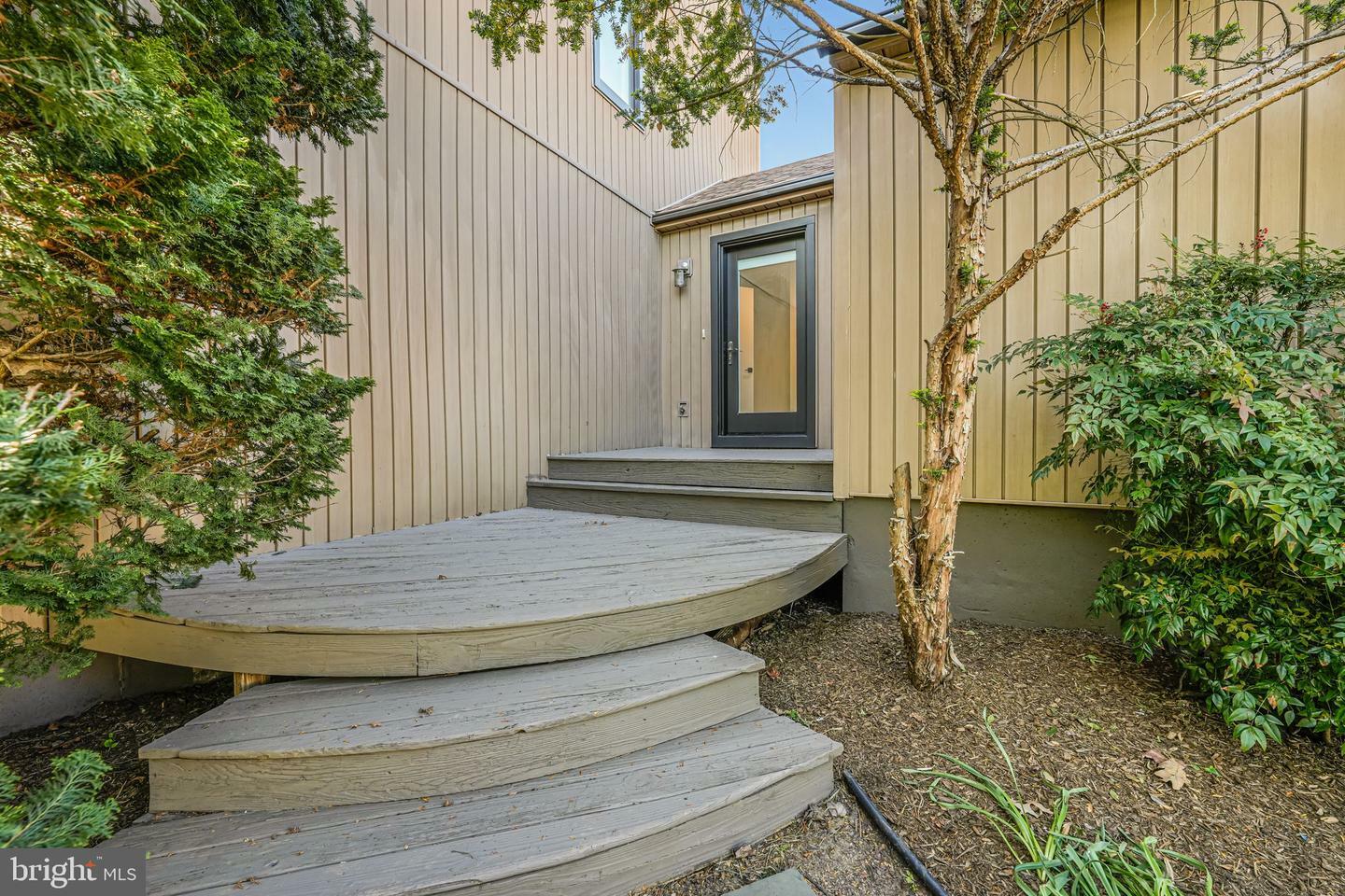Property Photo: 15230 Louis Mill Drive VA 20151