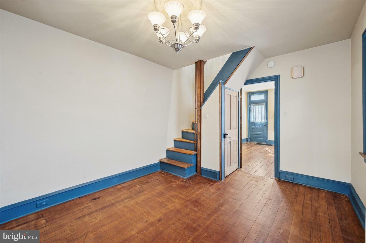 Property Photo: 1009 N Lawrence Street PA 19123