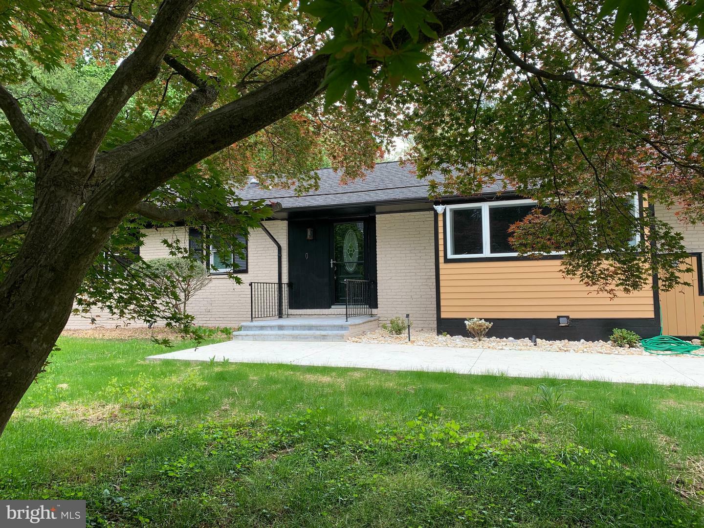 1537 Crowell Road  Vienna VA 22182 photo