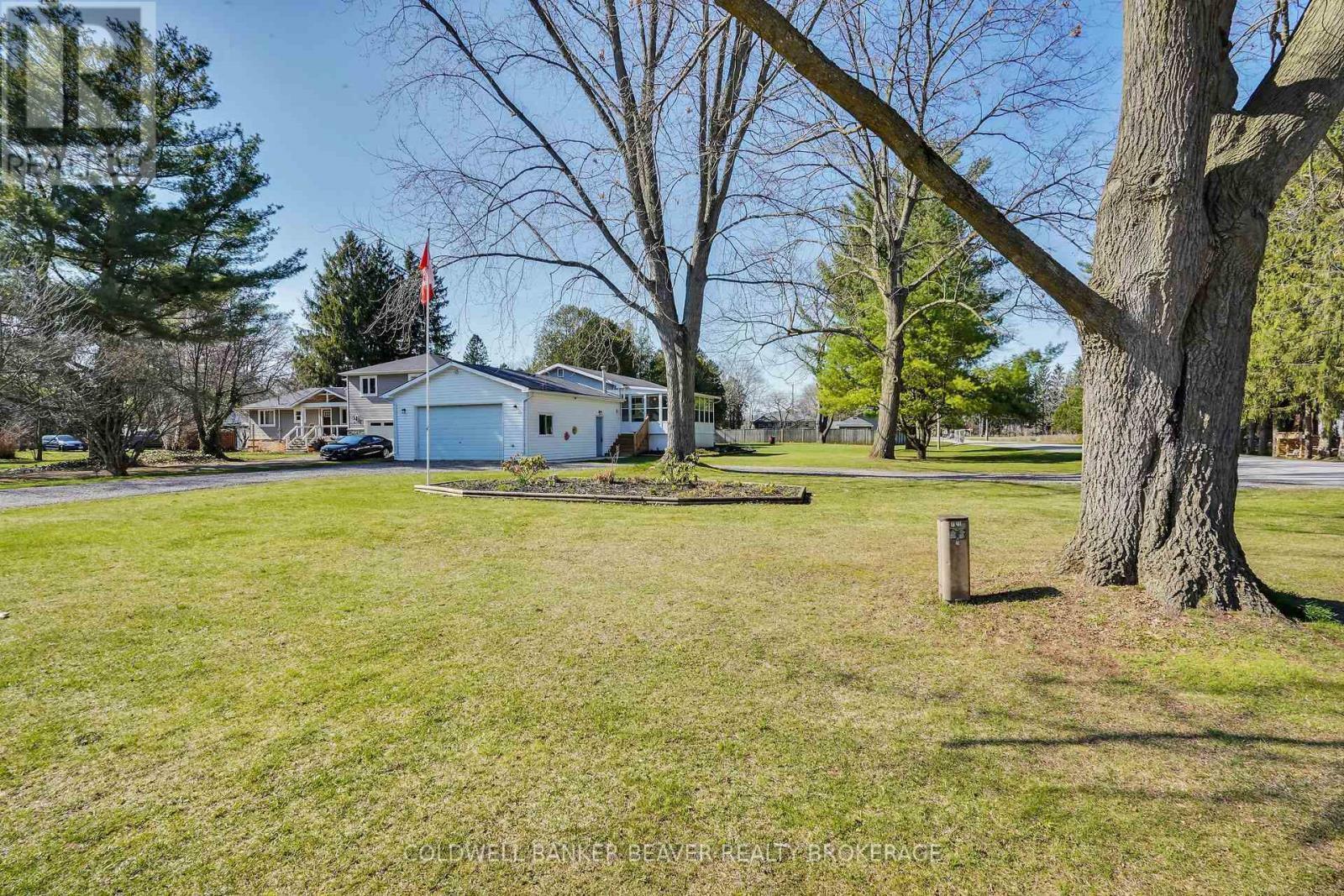 Property Photo: 2155 Mockingbird Street ON N0L 1W0