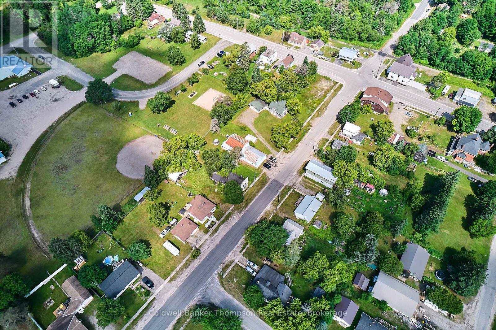 Property Photo: 2148 Stisted Road South ON P0A 1Y0
