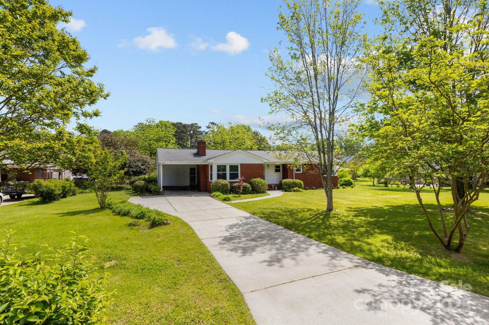 Property Photo: 7209 Marley Circle NC 28214