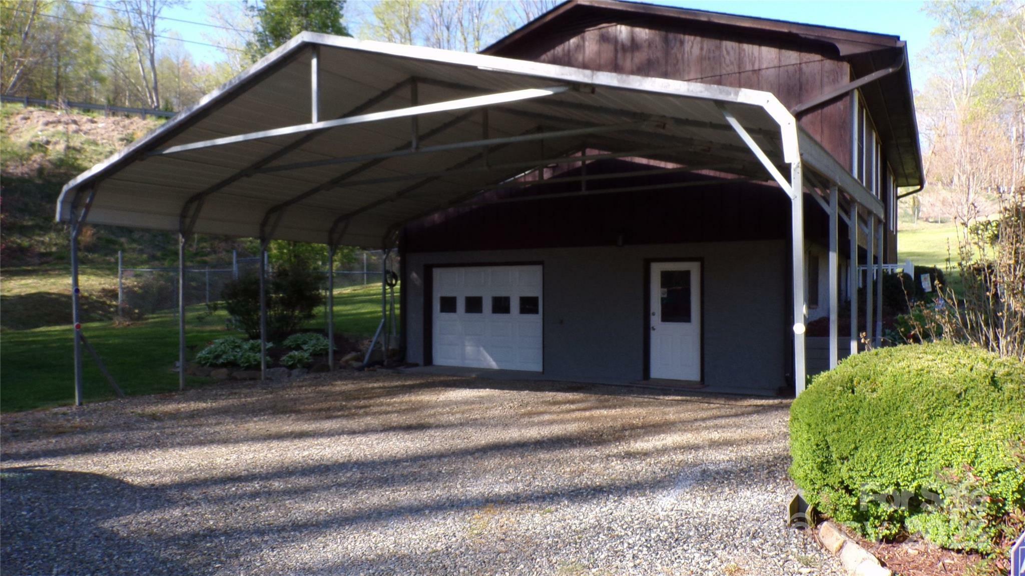 Property Photo: 186 Brookshire Road NC 28748