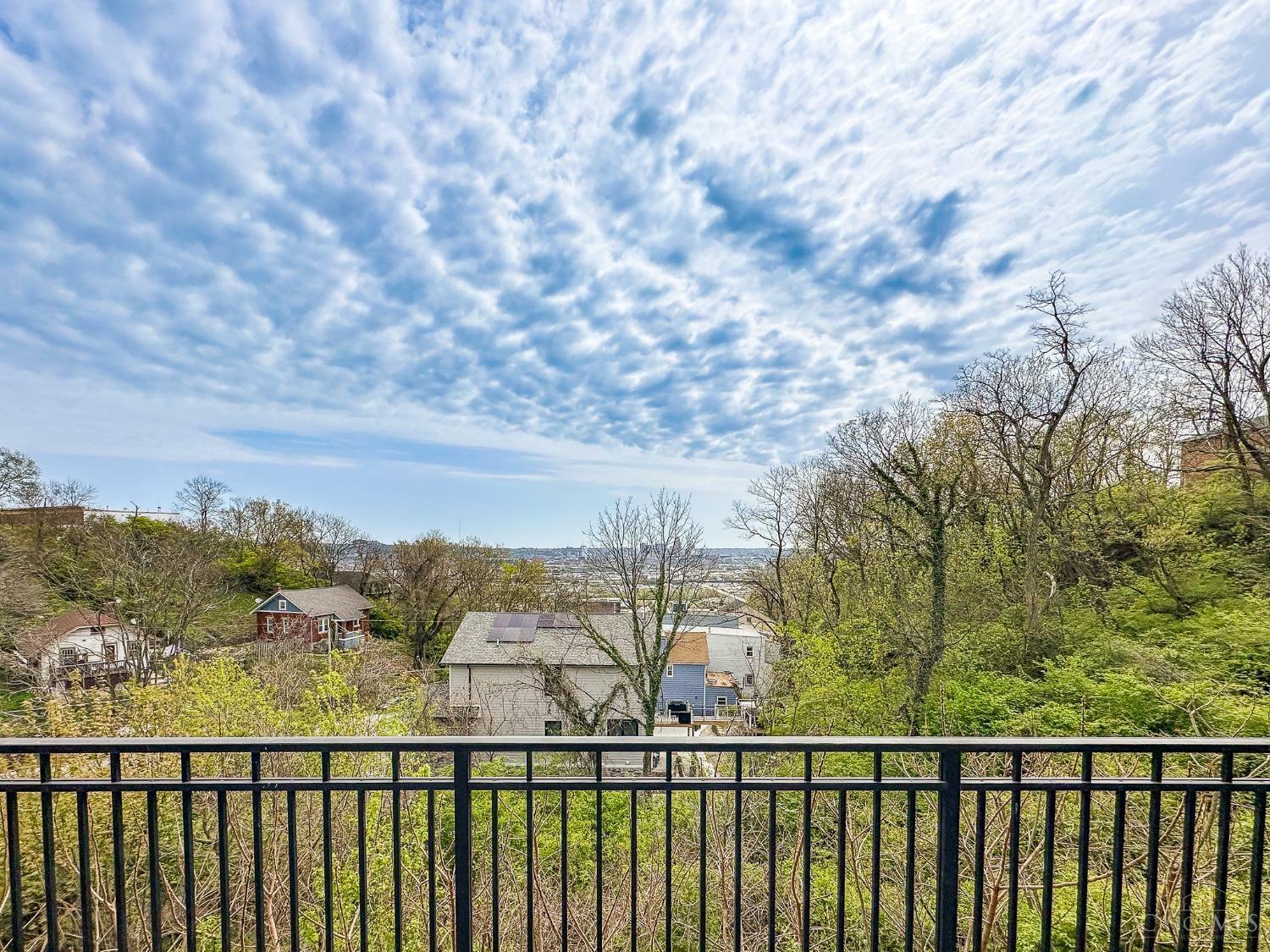 Property Photo: 918 Mt Hope Avenue OH 45204