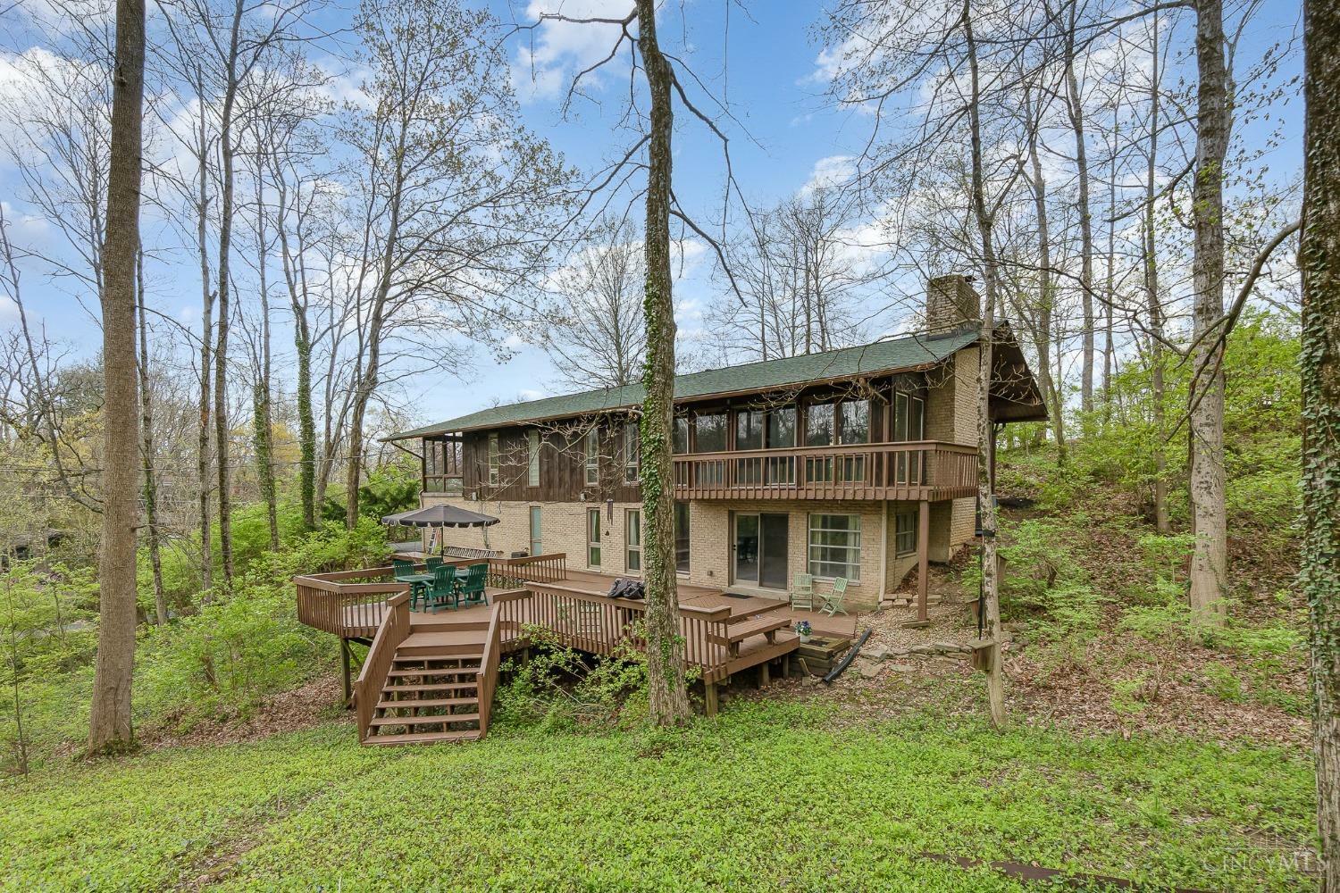 Property Photo: 314 Ritchie Avenue OH 45215