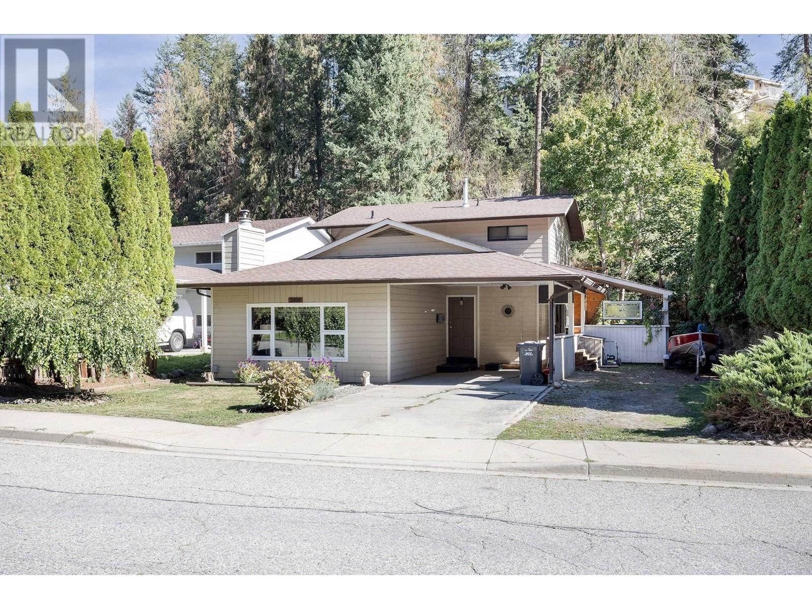 Property Photo:  3850 Highland Park Drive  BC V4Y 0K2 