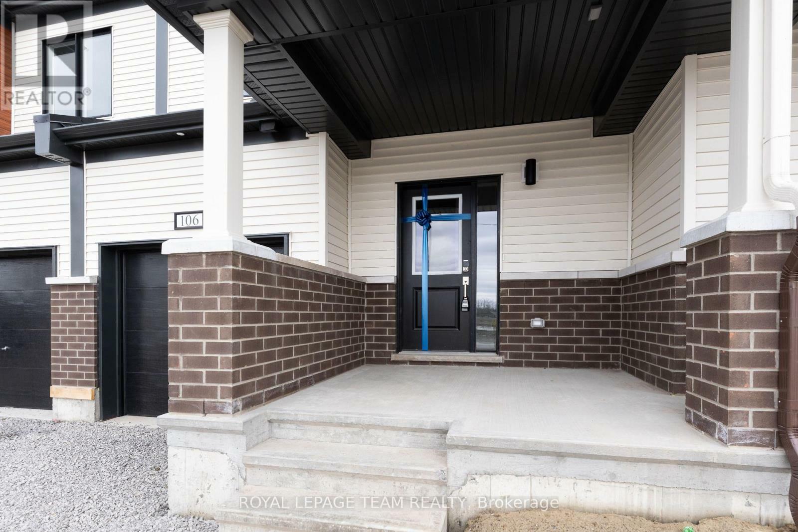 Property Photo: 106 Robert Perry Street ON K0G 1J0