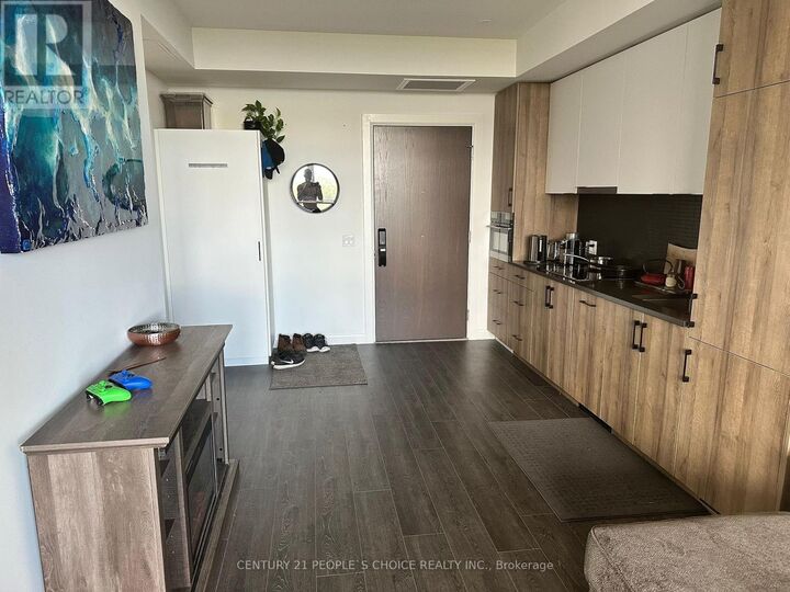 Property Photo:  741 King Street West 901  ON N2G 0E9 