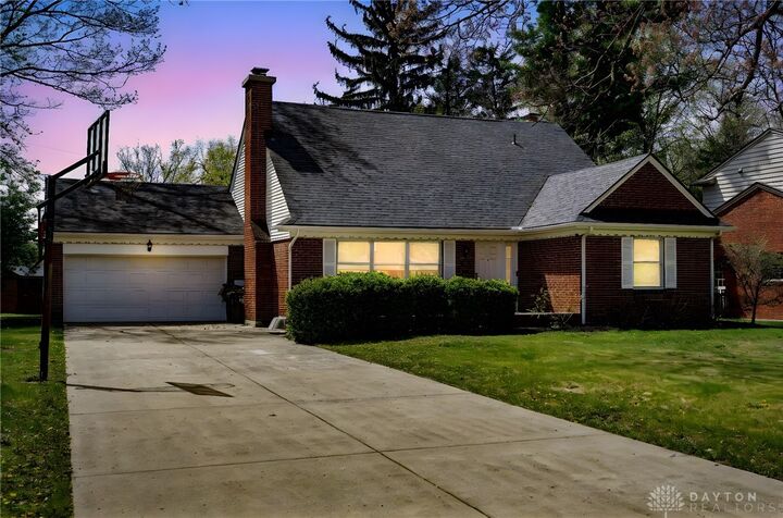 460 Chatham Drive  Dayton OH 45429 photo