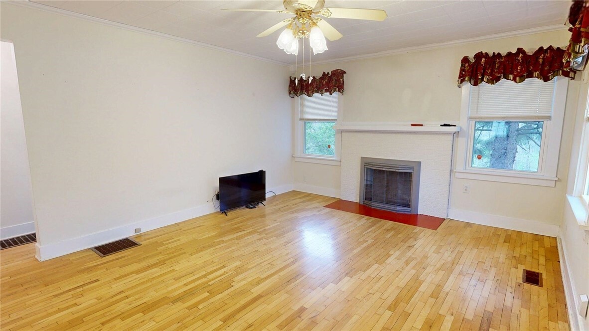 Property Photo: 3102 W Westminster Avenue IL 62522