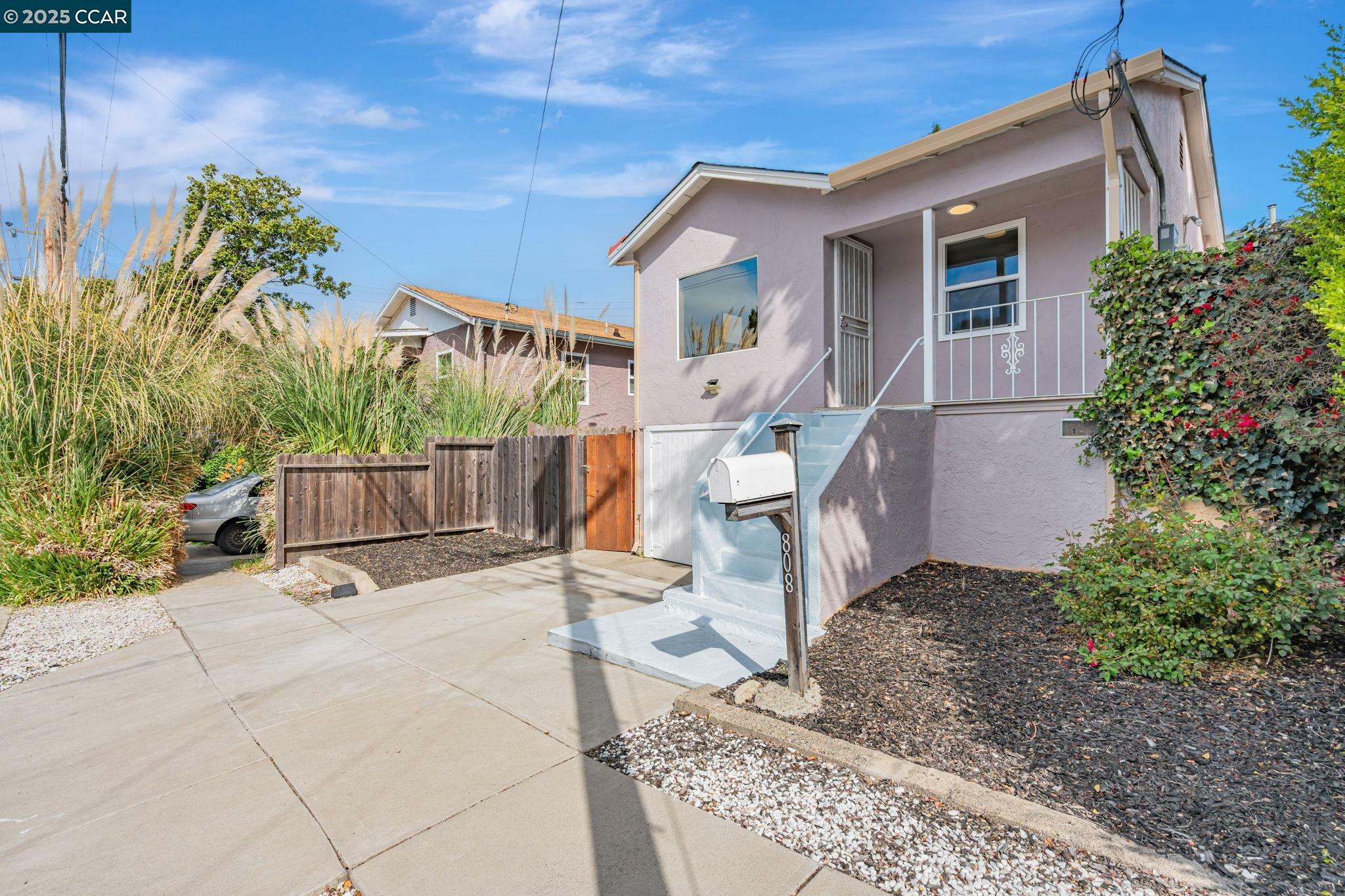 Property Photo: 808 4th CA 94572