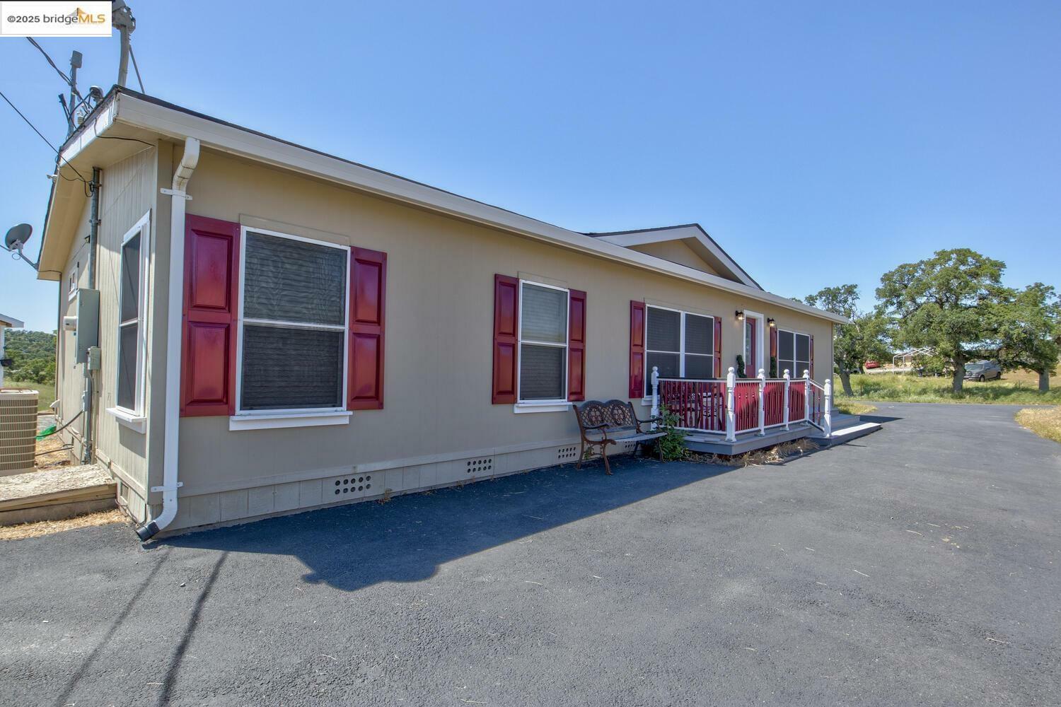 Property Photo: 2162 Zarzamora CA 95329