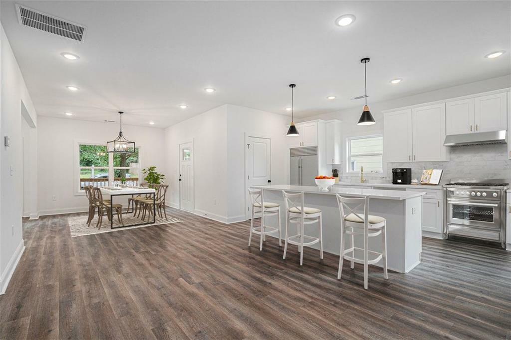 Property Photo:  551 Lake Drive  GA 30354 