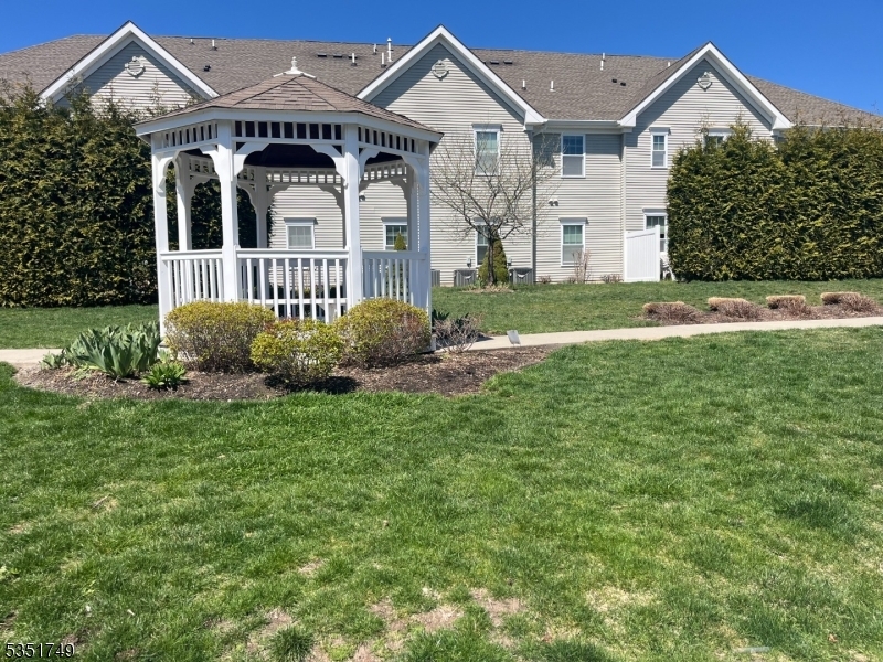 Property Photo: 19 Dogwood Ln 19 NJ 07420