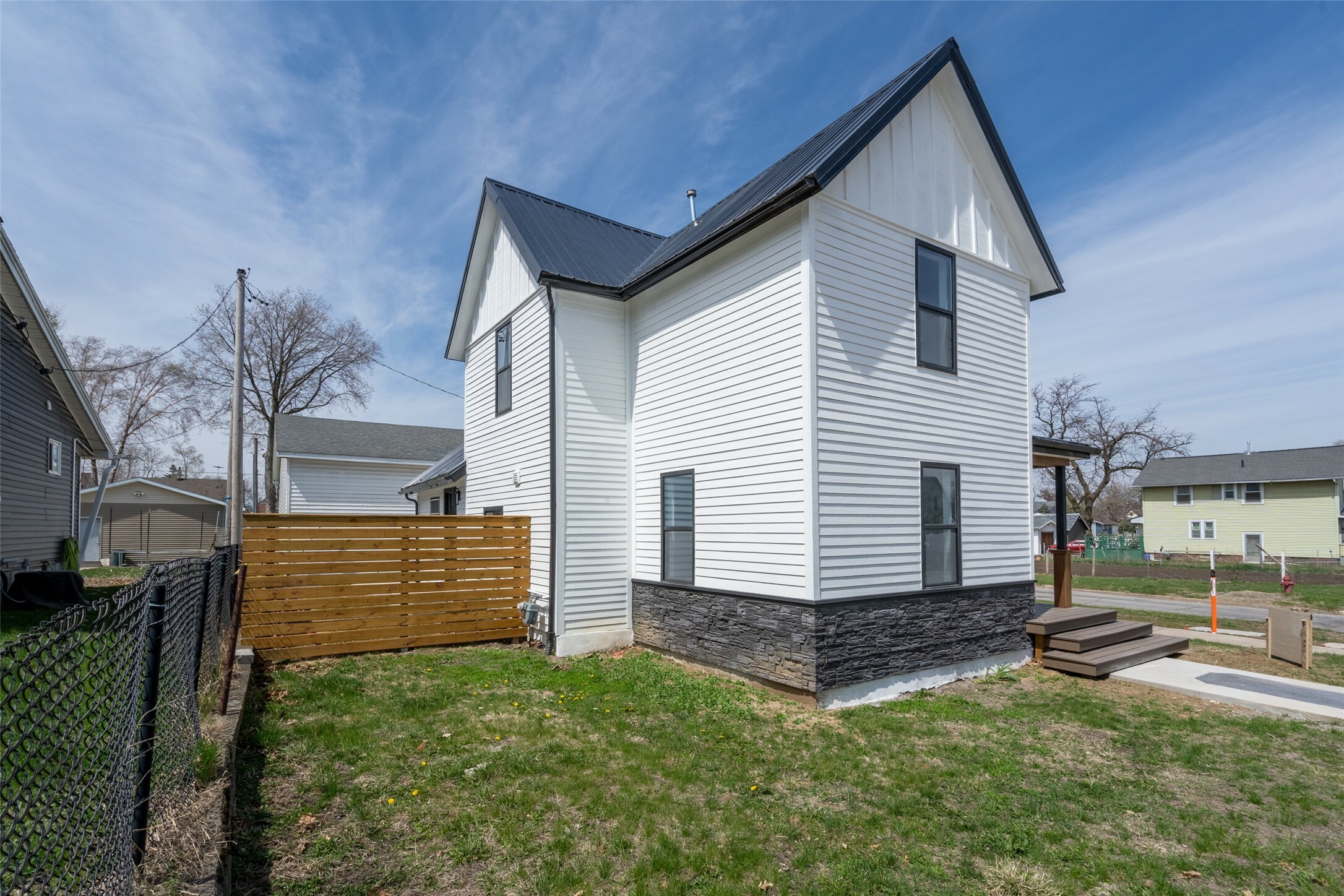 Property Photo: 312 N 3rd Avenue IA 50158