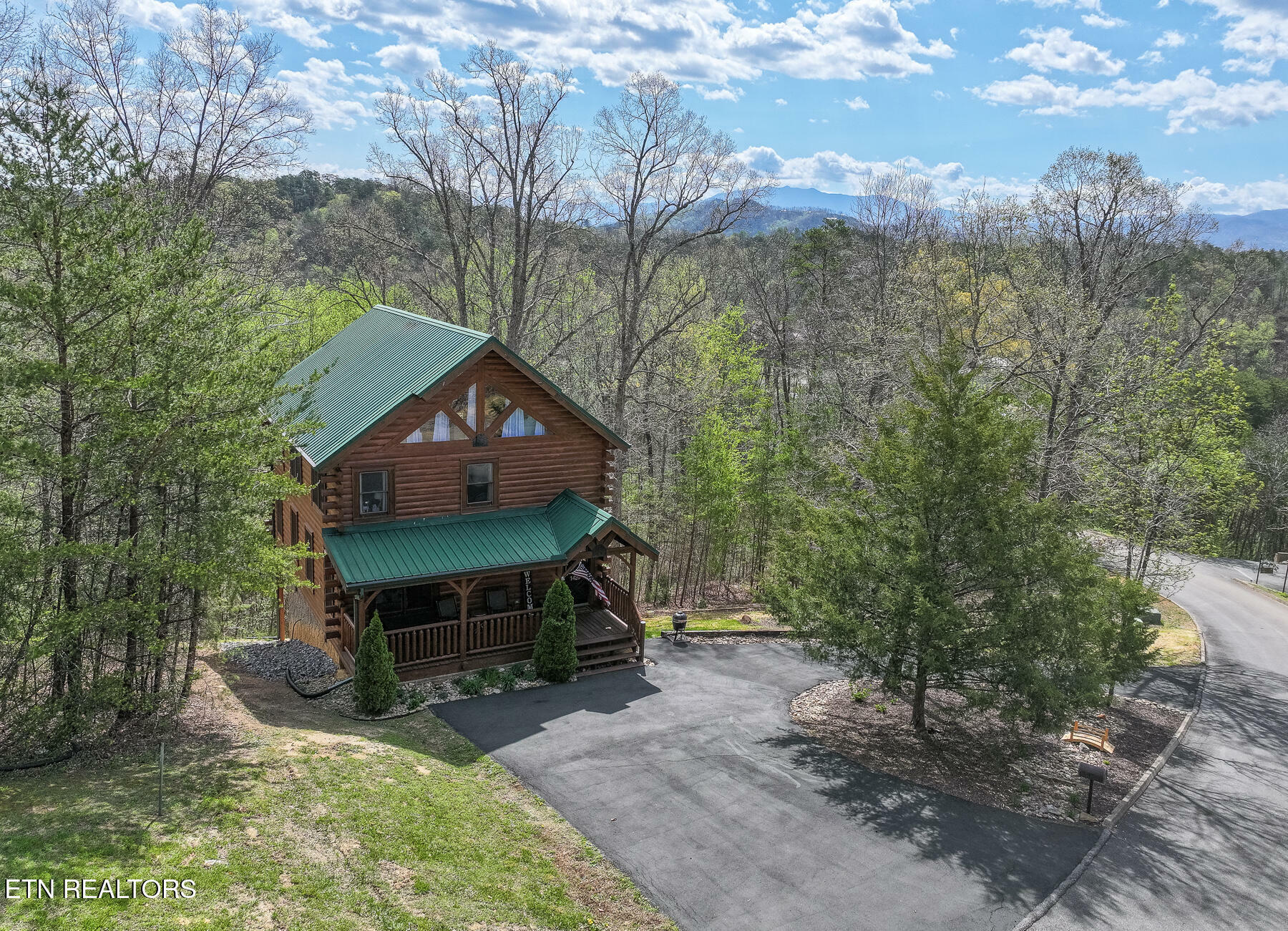 Property Photo: 1420 Zachary Thomas Lane TN 37876
