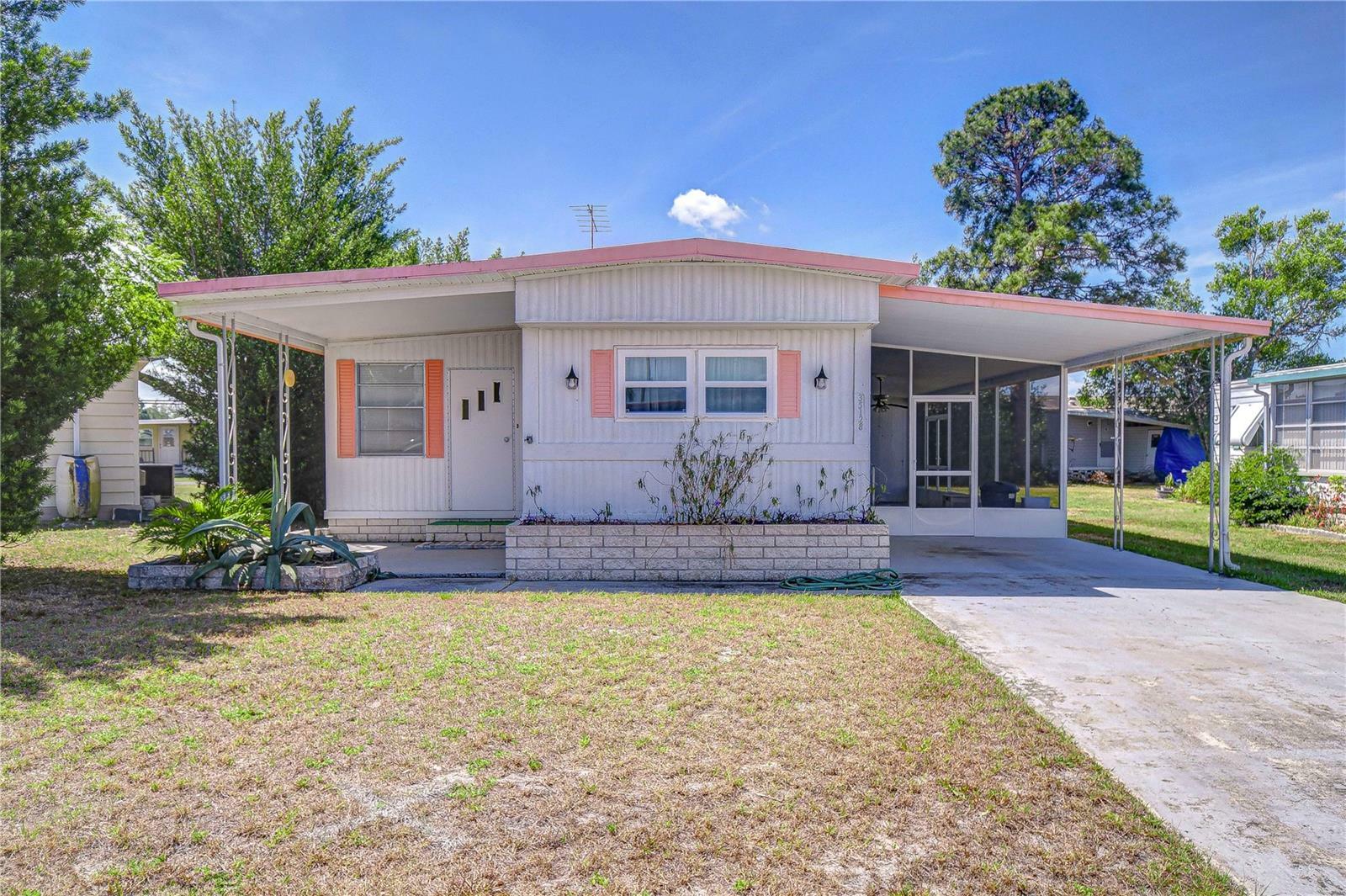Property Photo: 35128 Dale Avenue FL 33541