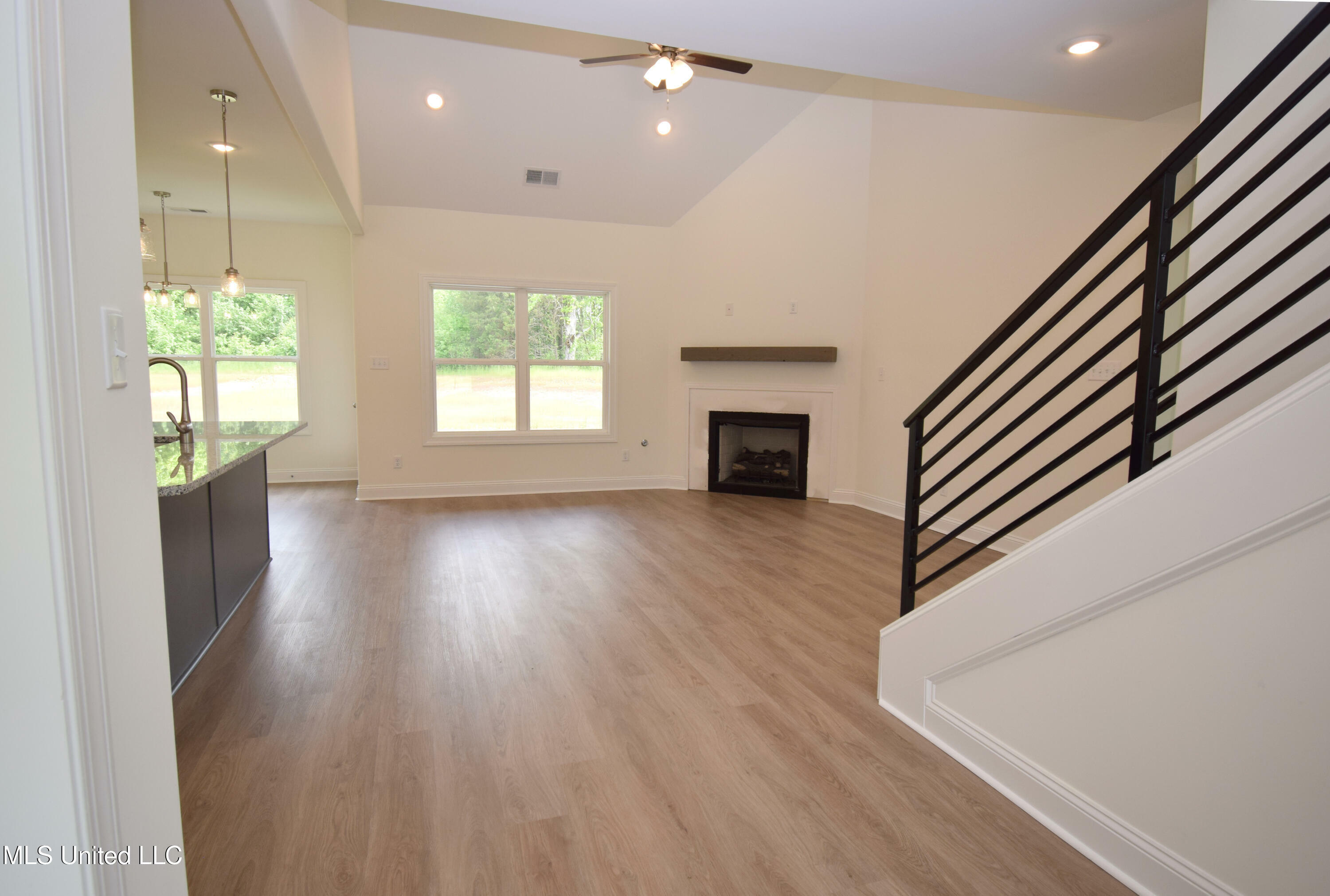 Property Photo: 144 Centerline Roper Loop MS 38611